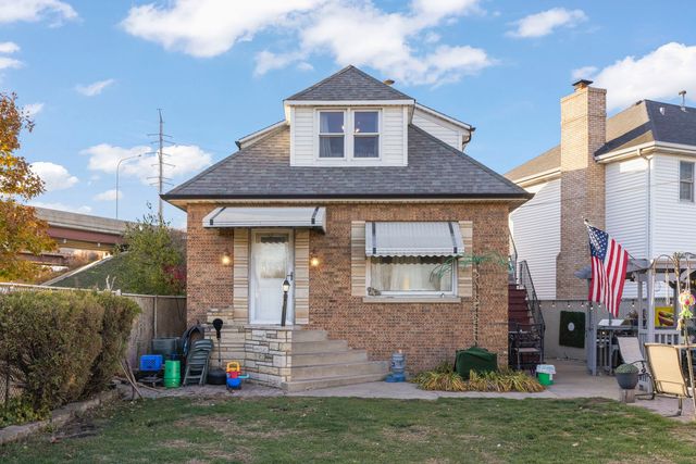 8440 Joliet Road, Mccook, IL 60525