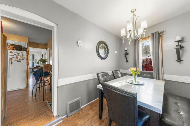 8440 Joliet Road, Mccook, IL 60525