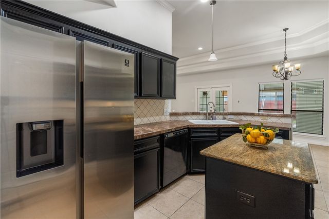 6645 La Bianca Dr, Corpus Christi, TX 78414