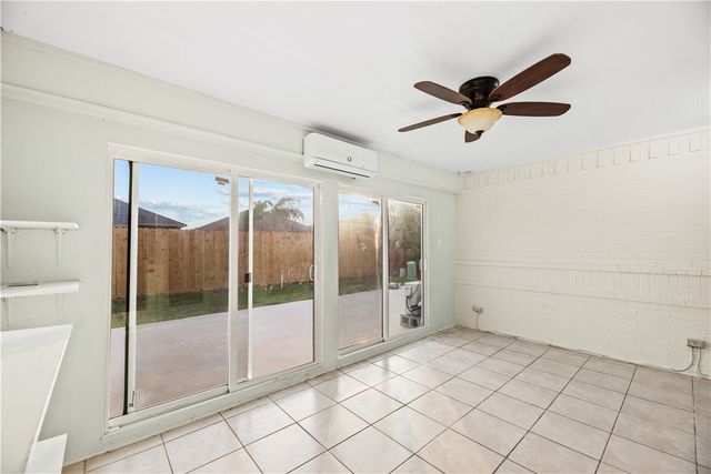 6645 La Bianca Dr, Corpus Christi, TX 78414