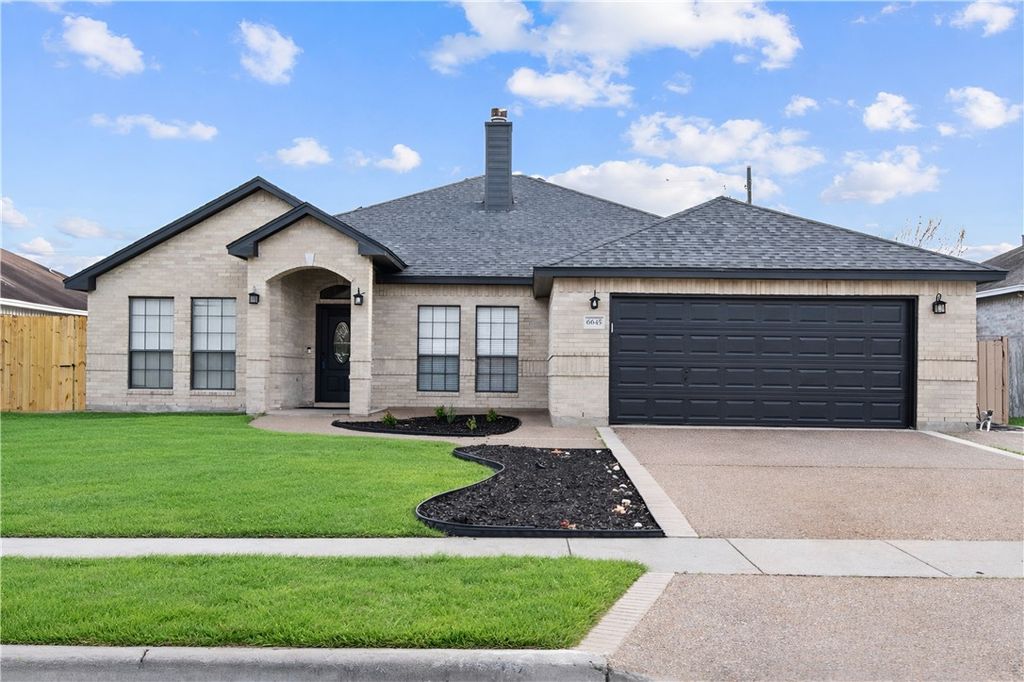 6645 La Bianca Dr, Corpus Christi, TX 78414