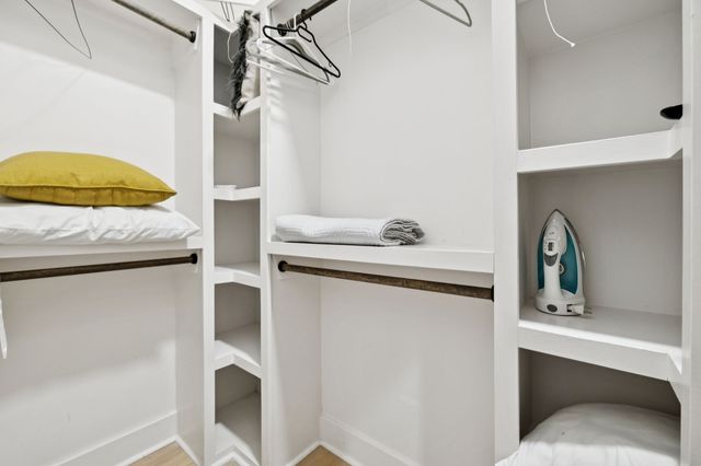 1037D Scovel St, Nashville, TN 37208