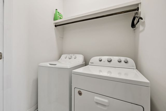 1037D Scovel St, Nashville, TN 37208