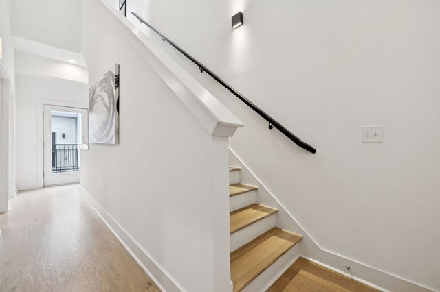 1037D Scovel St, Nashville, TN 37208