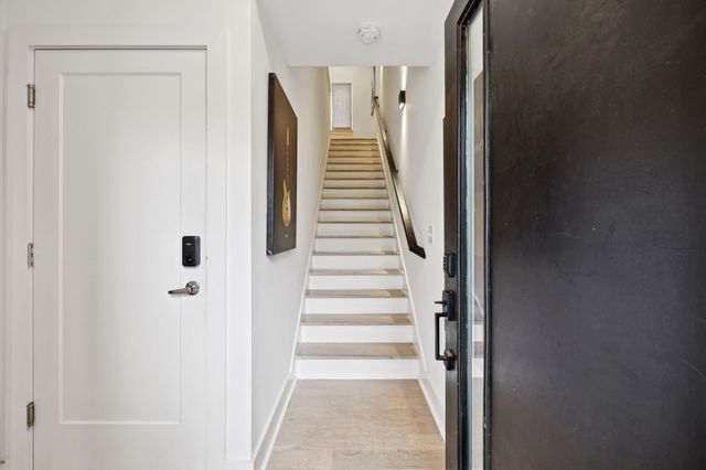 1037D Scovel St, Nashville, TN 37208