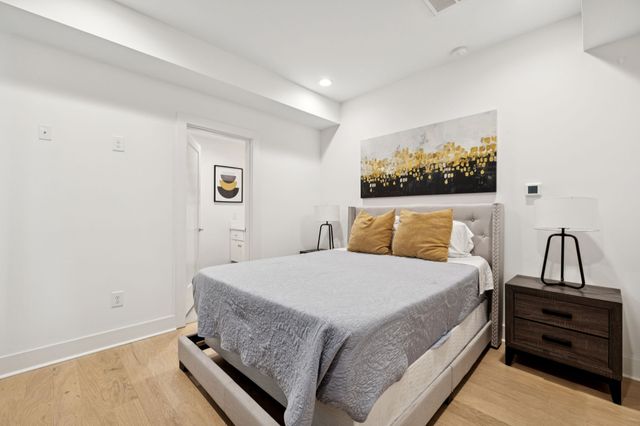 1037D Scovel St, Nashville, TN 37208