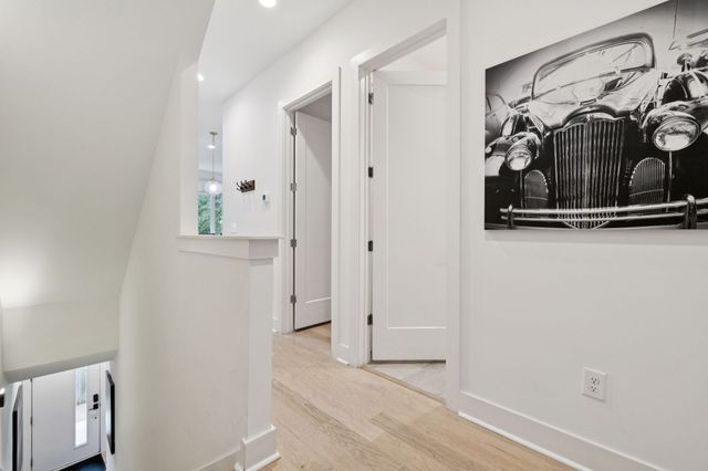 1037D Scovel St, Nashville, TN 37208