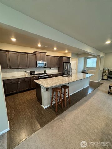 3144 Gladiator St NE, Lacey, WA 98516