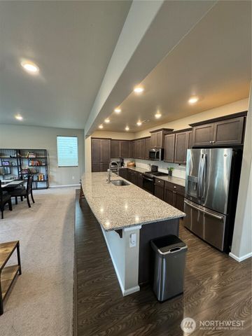 3144 Gladiator St NE, Lacey, WA 98516