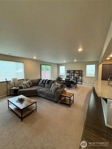 3144 Gladiator St NE, Lacey, WA 98516