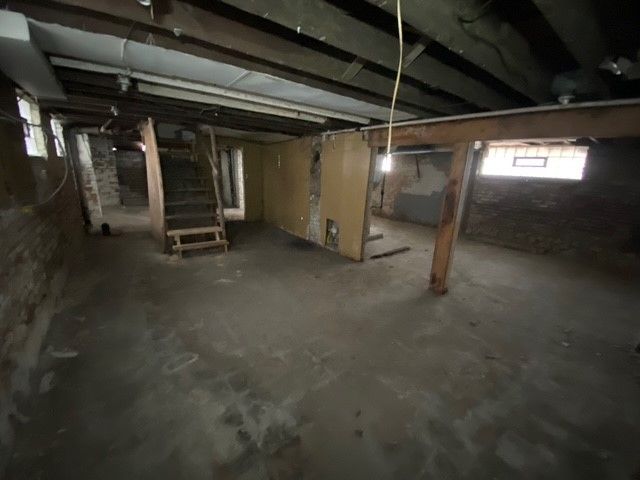 836 Duss Ave, Ambridge, PA 15003