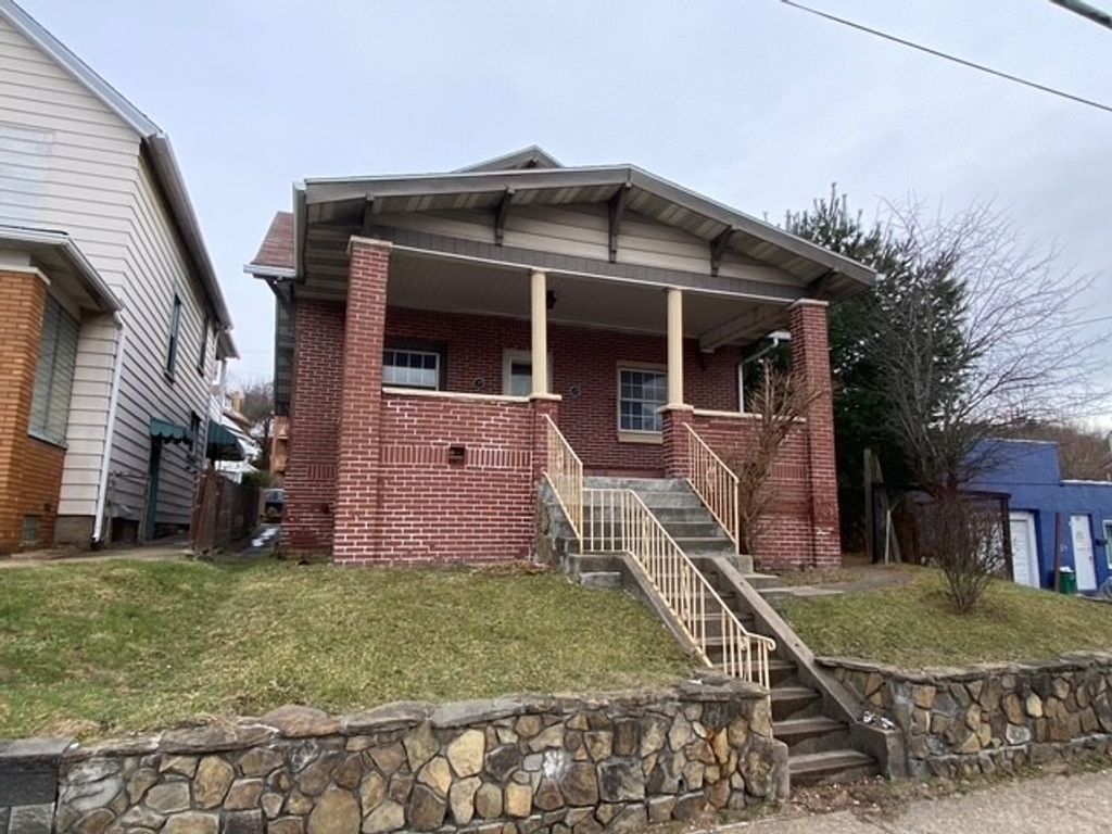 836 Duss Ave, Ambridge, PA 15003