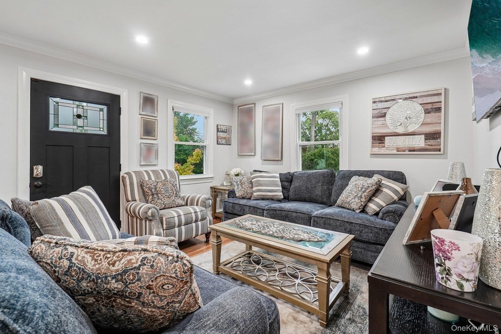 27 Pierce Street, Nanuet, NY 10954 — photo 4
