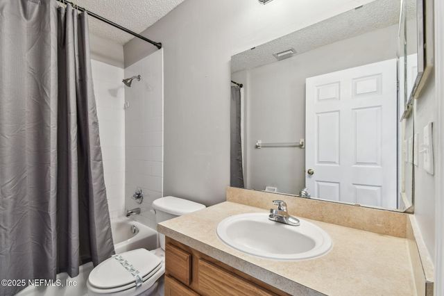 1880 CREEKVIEW Drive, Green Cove Springs, FL 32043