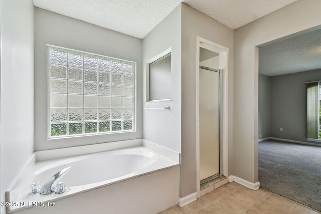 1880 CREEKVIEW Drive, Green Cove Springs, FL 32043