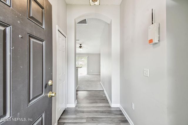 1880 CREEKVIEW Drive, Green Cove Springs, FL 32043