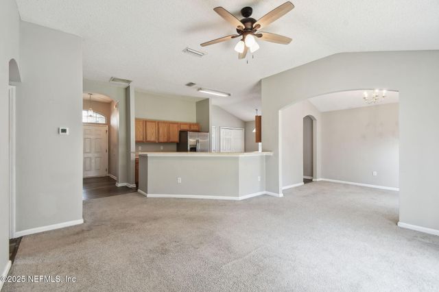 1880 CREEKVIEW Drive, Green Cove Springs, FL 32043