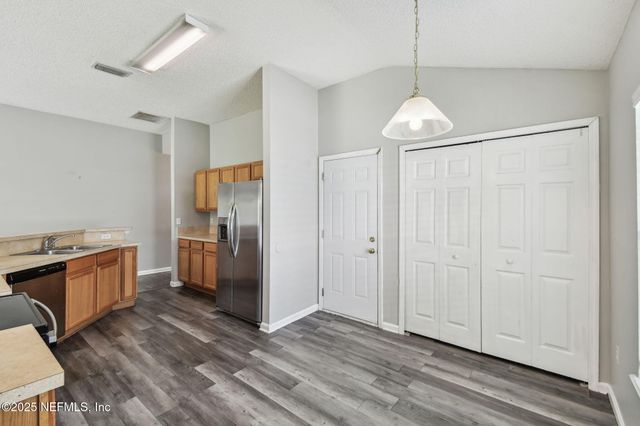 1880 CREEKVIEW Drive, Green Cove Springs, FL 32043