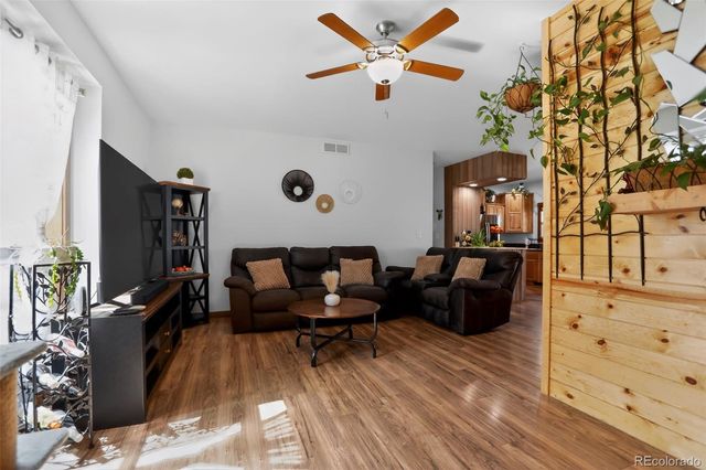 10 Salmon Loop, Gypsum, CO 81637