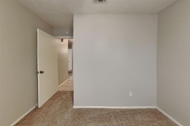 16731 Pebbleglen Drive, Houston, TX 77095