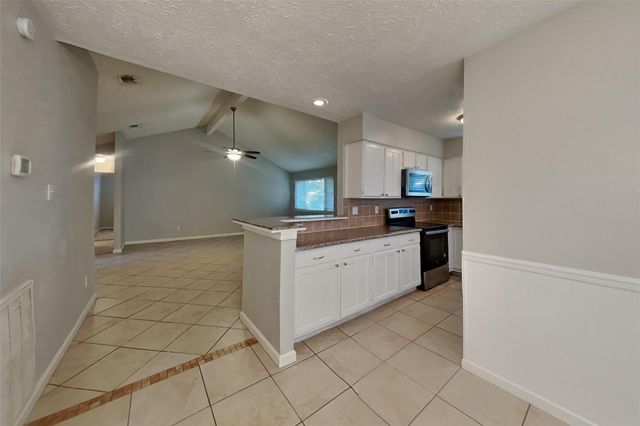 16731 Pebbleglen Drive, Houston, TX 77095
