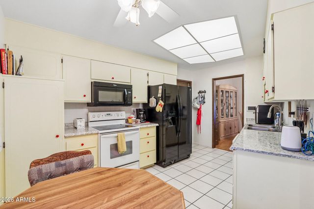 11129 W JACARANDA Drive, Sun City, AZ 85373