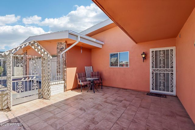 11129 W JACARANDA Drive, Sun City, AZ 85373