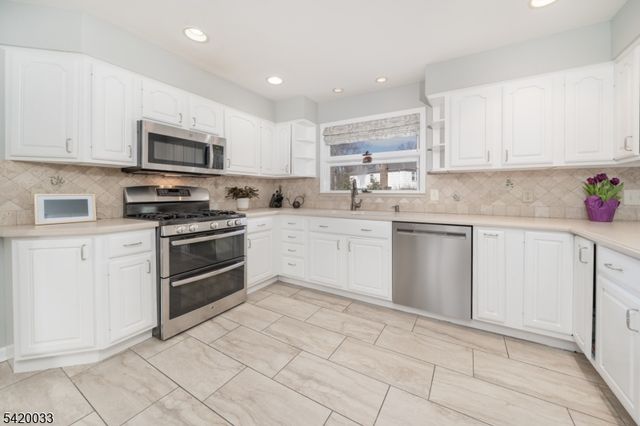 297 Elkwood Ave, New Providence Boro, NJ 07974