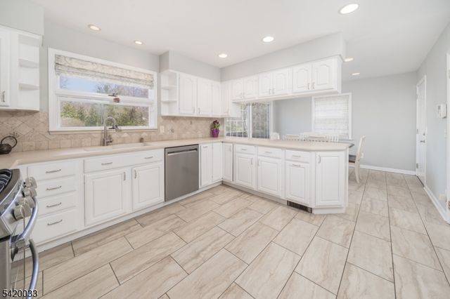 297 Elkwood Ave, New Providence Boro, NJ 07974