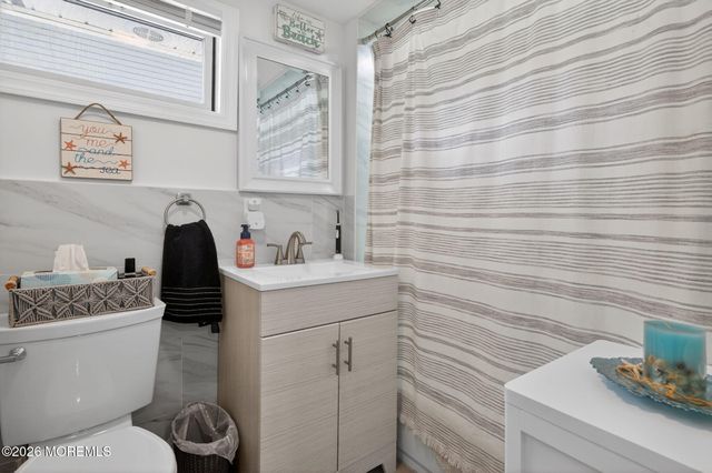 69 Dalby Place, North Middletown, NJ 07748