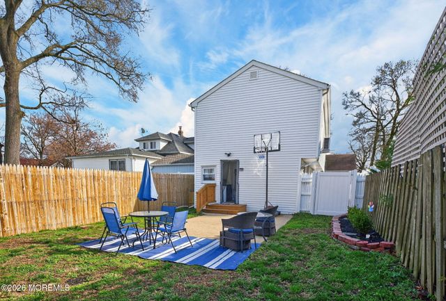 69 Dalby Place, North Middletown, NJ 07748