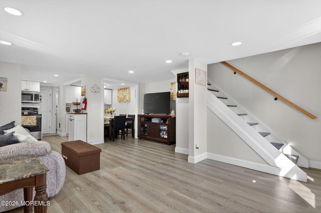 69 Dalby Place, North Middletown, NJ 07748