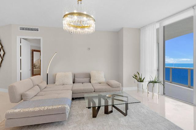 15811 COLLINS Avenue 2207, Sunny Isles Beach, FL 33160
