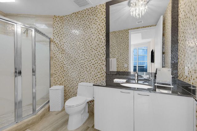 15811 COLLINS Avenue 2207, Sunny Isles Beach, FL 33160