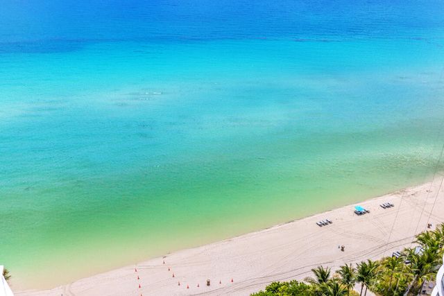 15811 COLLINS Avenue 2207, Sunny Isles Beach, FL 33160