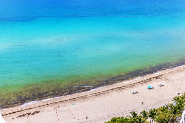 15811 COLLINS Avenue 2207, Sunny Isles Beach, FL 33160
