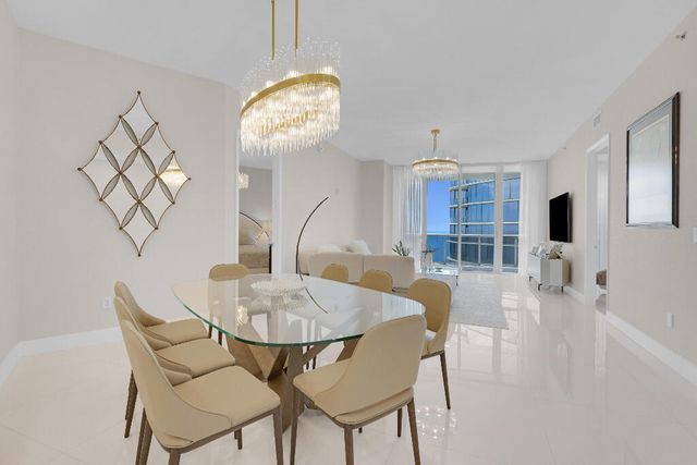 15811 COLLINS Avenue 2207, Sunny Isles Beach, FL 33160