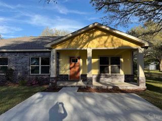 8636 Messick St B, Pensacola, FL 32534