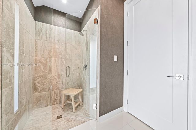 8162 NW 48th Ter, Doral, FL 33166