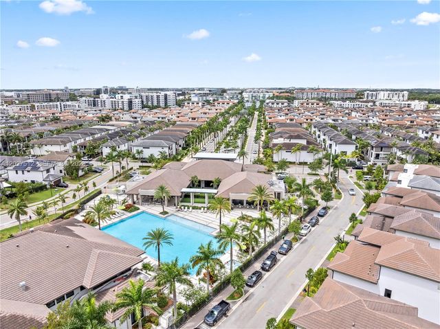 8162 NW 48th Ter, Doral, FL 33166