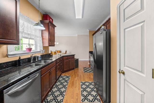 3678 Aisle St, Clarksville, TN 37040