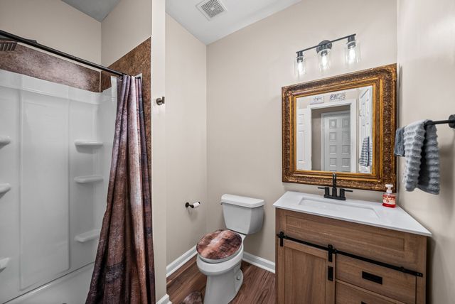 3678 Aisle St, Clarksville, TN 37040