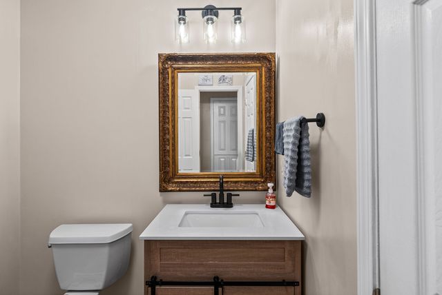 3678 Aisle St, Clarksville, TN 37040