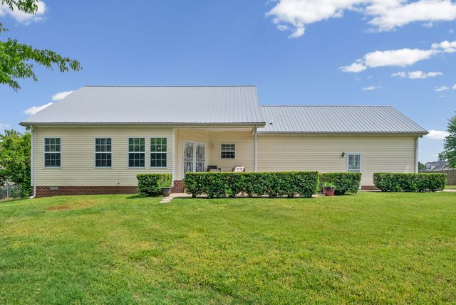 3678 Aisle St, Clarksville, TN 37040