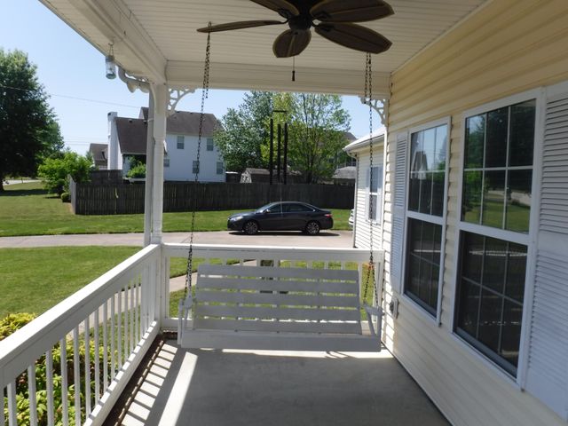 3678 Aisle St, Clarksville, TN 37040