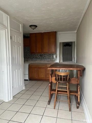 2453 W Franklin Street, Evansville, IN 47712