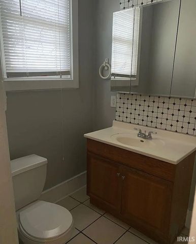 2453 W Franklin Street, Evansville, IN 47712