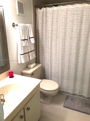 8811 SW 132nd Pl 207CW, Miami, FL 33186