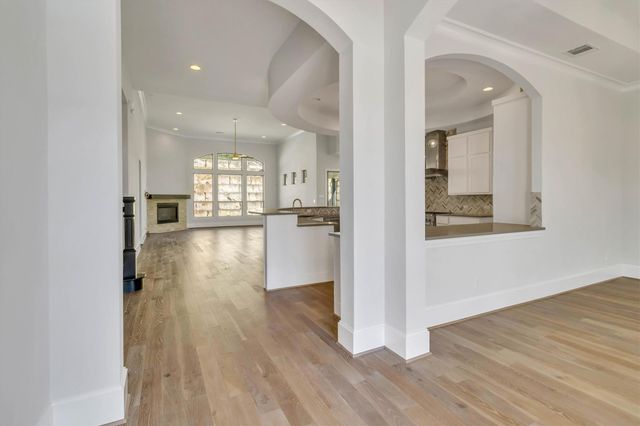 308 Lodestone LN, Austin, TX 78738