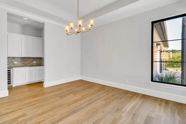 308 Lodestone LN, Austin, TX 78738